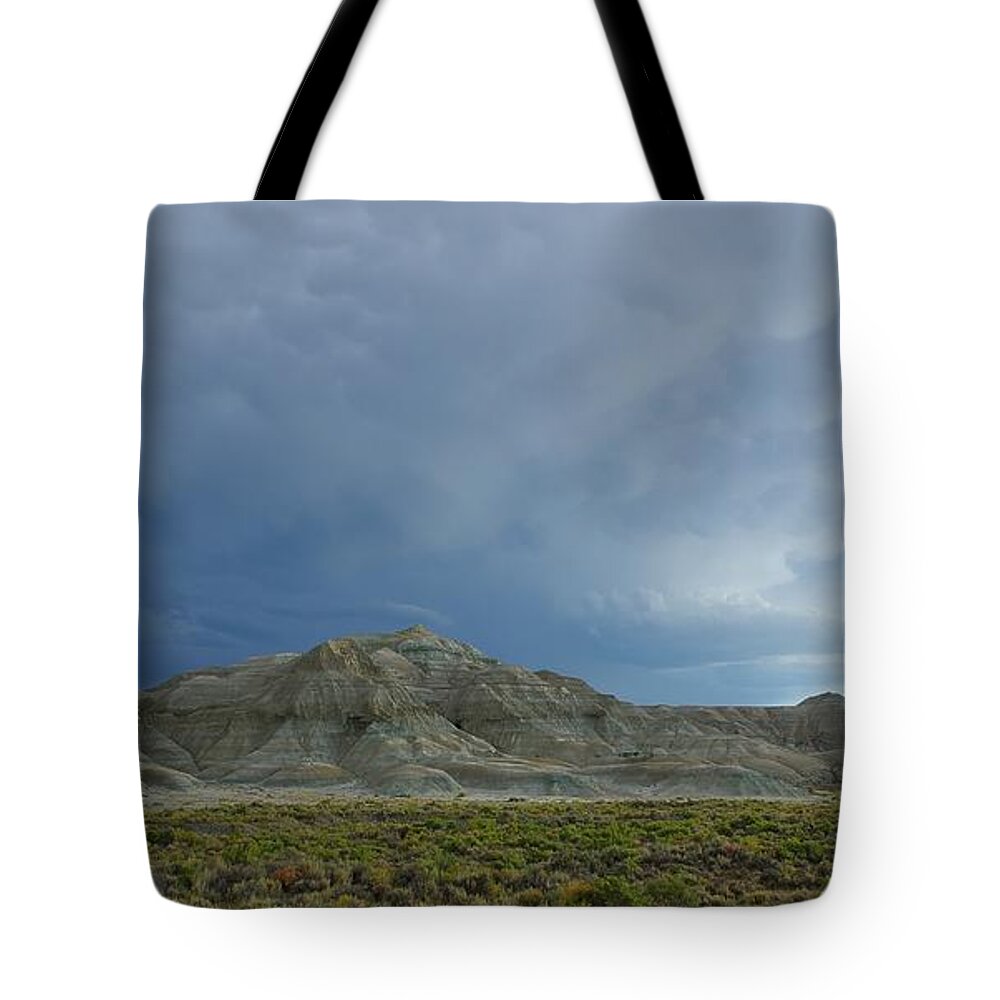 Approaching Storm Tote Bag featuring the photograph Badlands by David Andersen