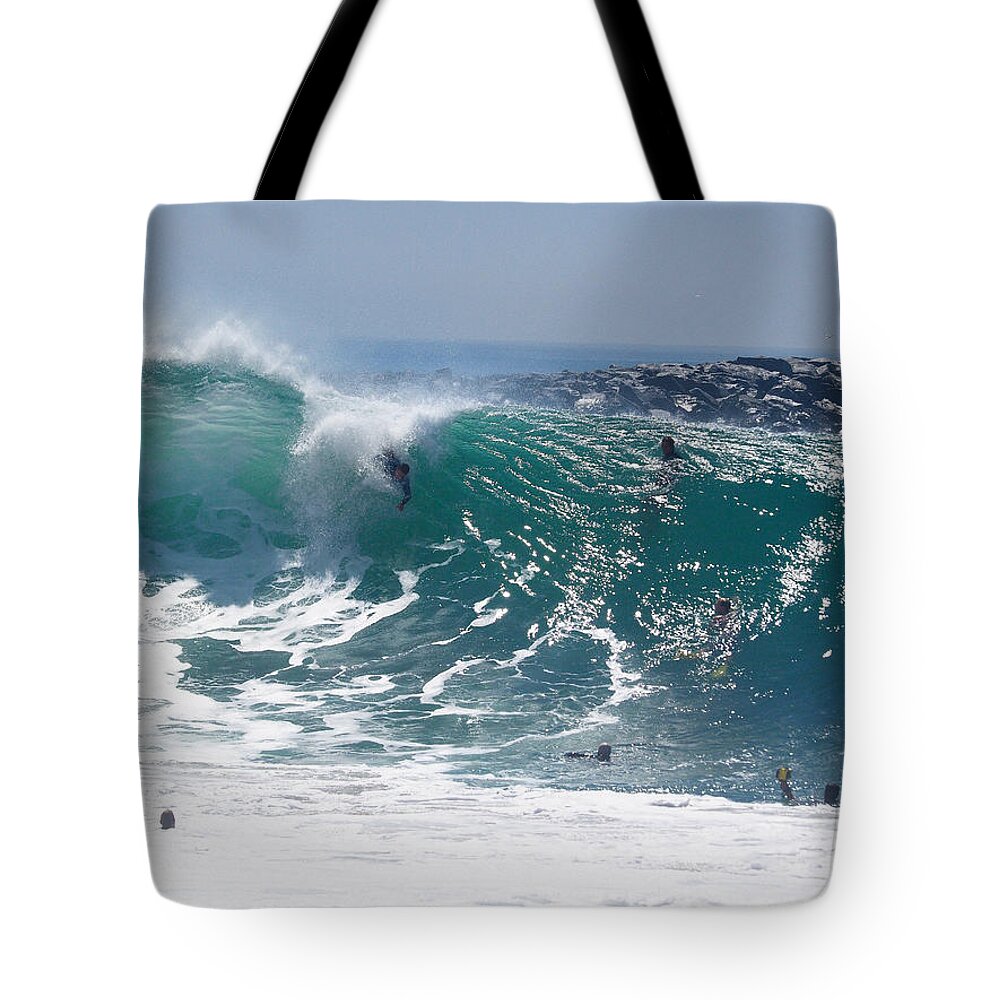 Big Surf Tote Bag featuring the photograph Banzai by Joe Schofield
