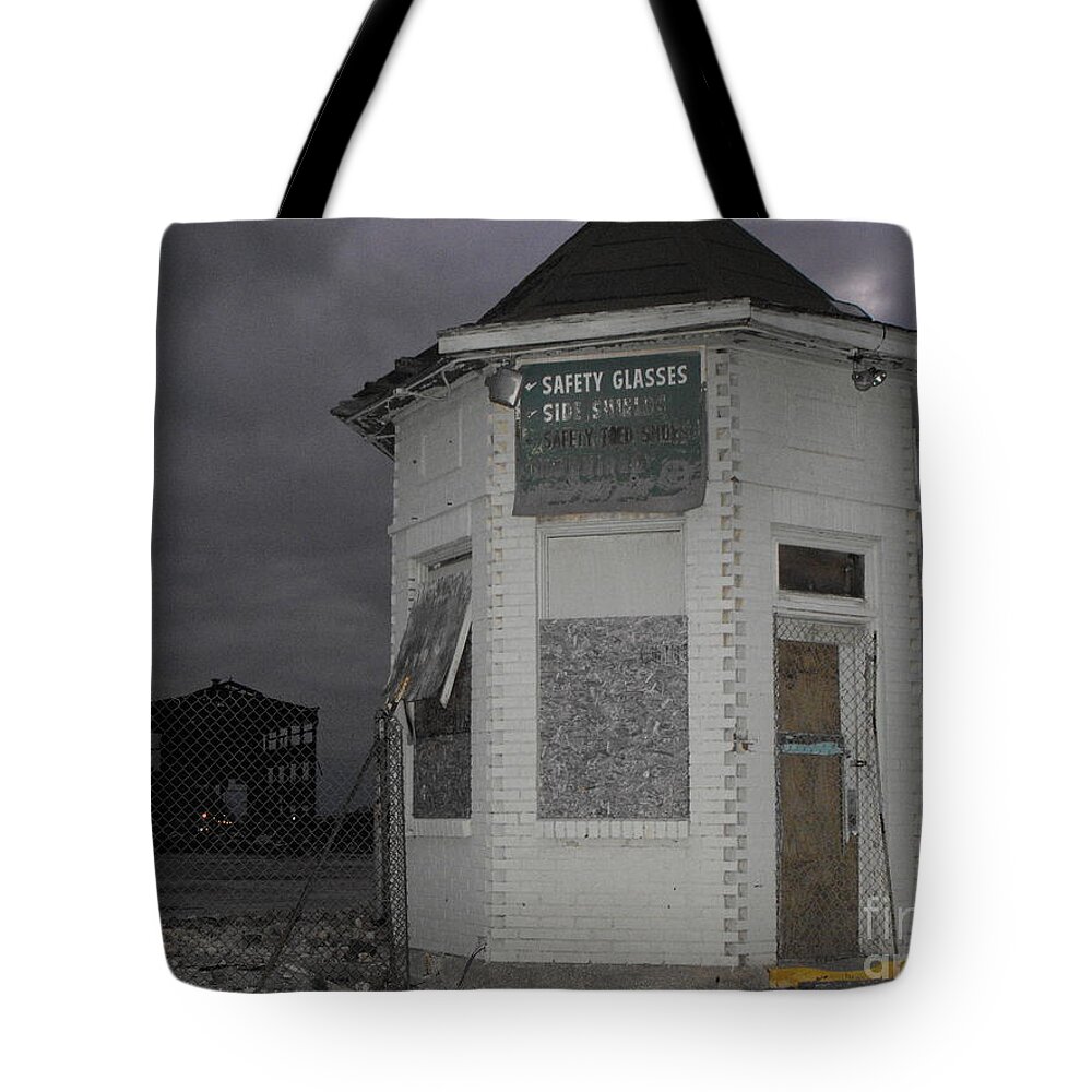 Bay Tote Bag featuring the photograph Bay City American Hoist Guard House by Erick Schmidt