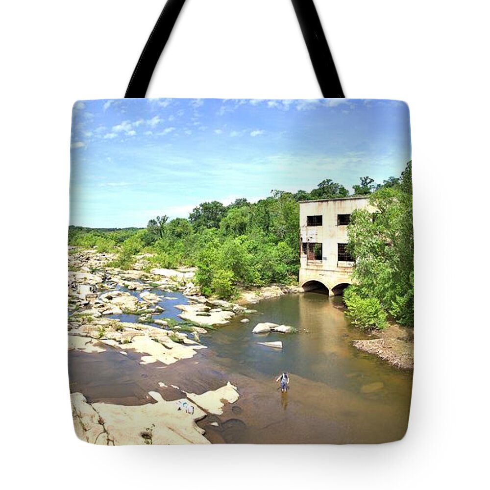 8723 Tote Bag featuring the photograph Belle Isle Powerplant by Gordon Elwell