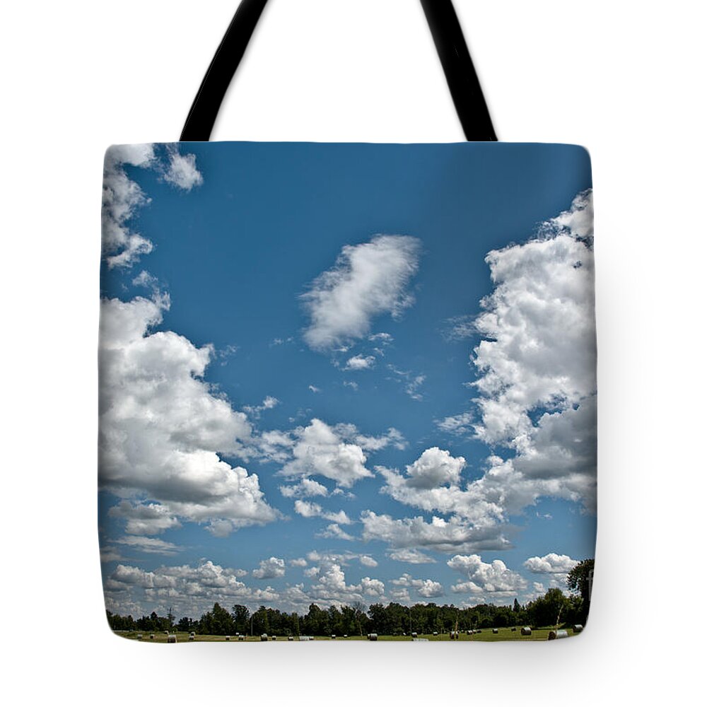 Sky Tote Bag featuring the photograph Big Sky by Cheryl Baxter