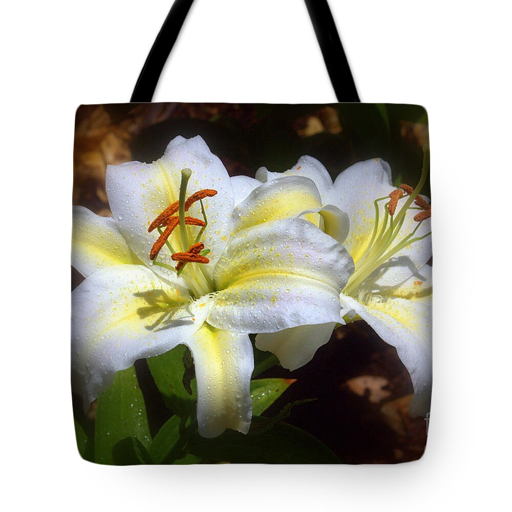 Bloom'n Lilies Tote Bag featuring the photograph Bloom'n Lilies by Patrick Witz