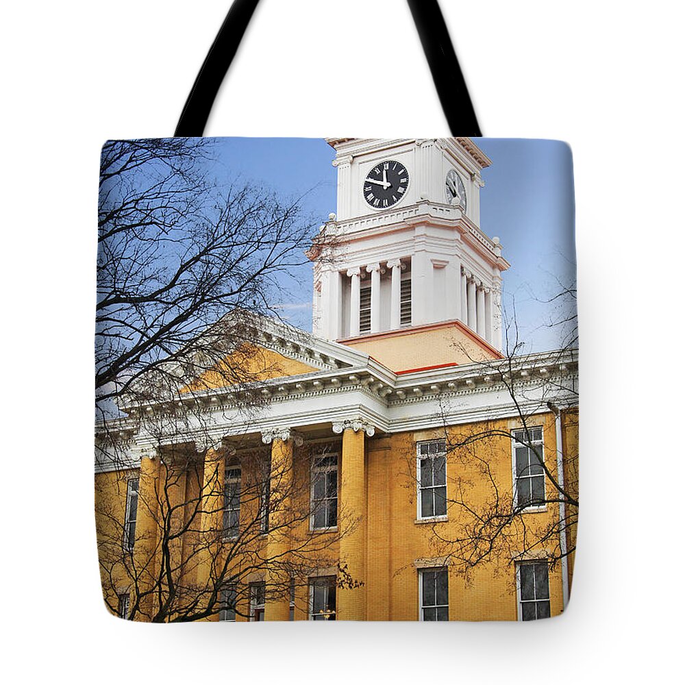 Blount Tote Bag featuring the photograph Blount County Courthouse by Melinda Fawver