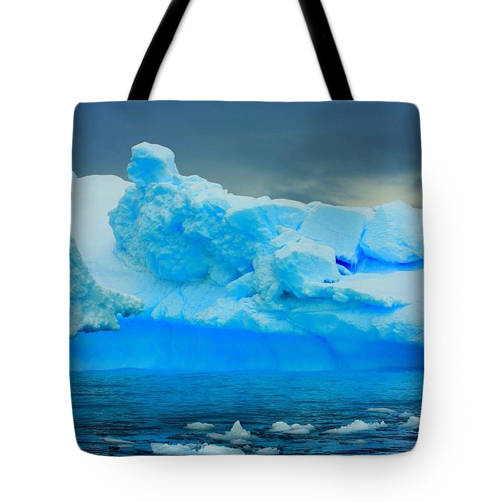 Iceberg Tote Bag featuring the photograph Blue Icebergs by Amanda Stadther