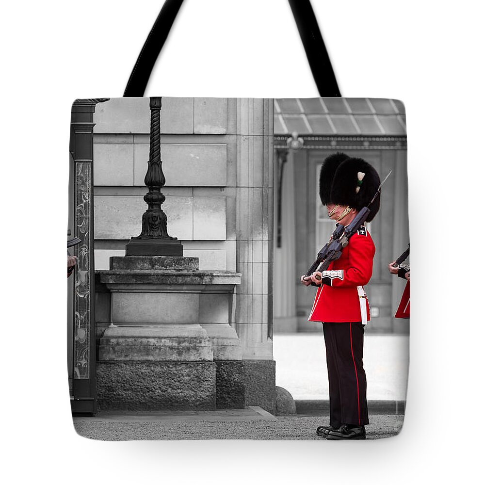 London Tote Bag featuring the photograph Buckingham Palace Guards by Matt Malloy