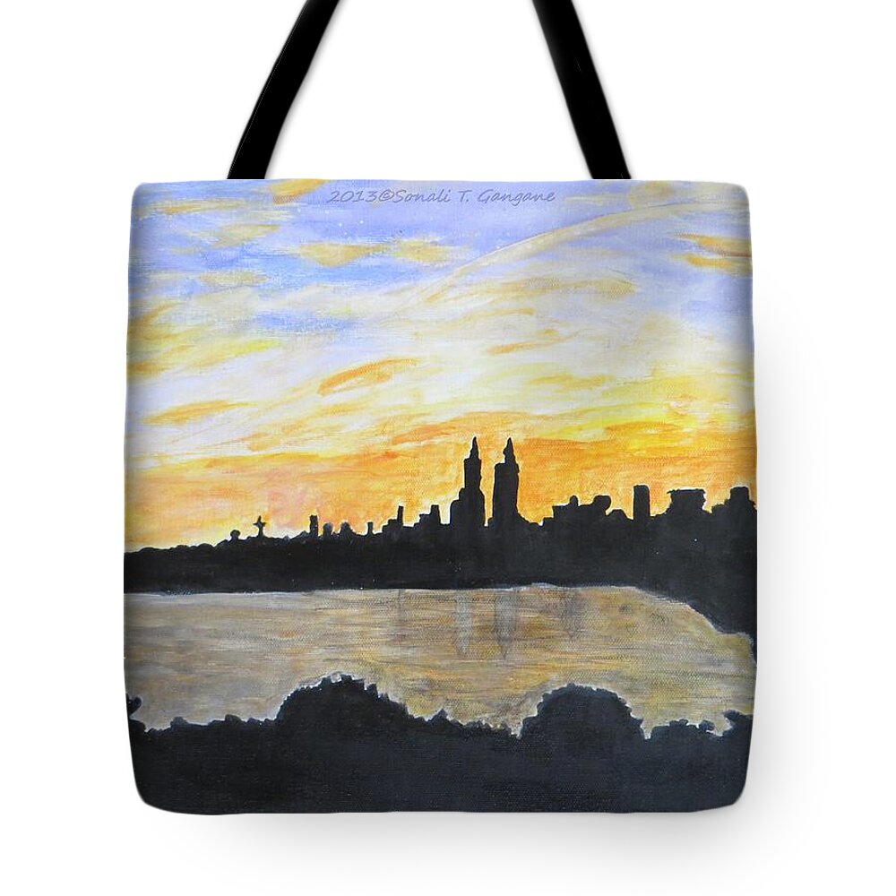 Silhouette Of Skyscrapers Tote Bag featuring the painting Central Park in NewYork by Sonali Gangane