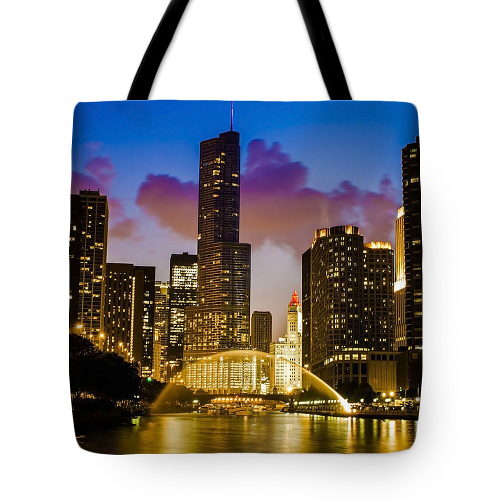 Chicago River Tote Bag featuring the photograph Chicago River Dusk Scene by Sven Brogren