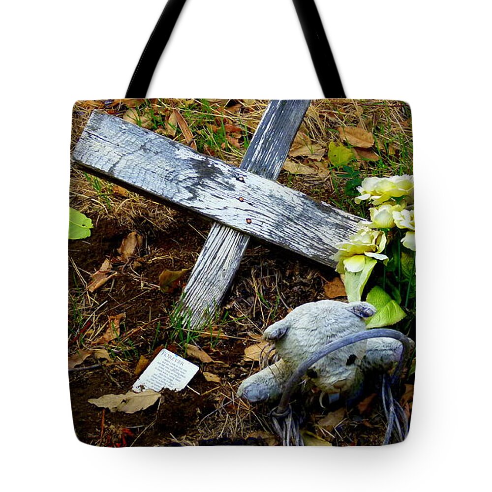 Grave Tote Bag featuring the photograph Child's Grave by Jeff Lowe