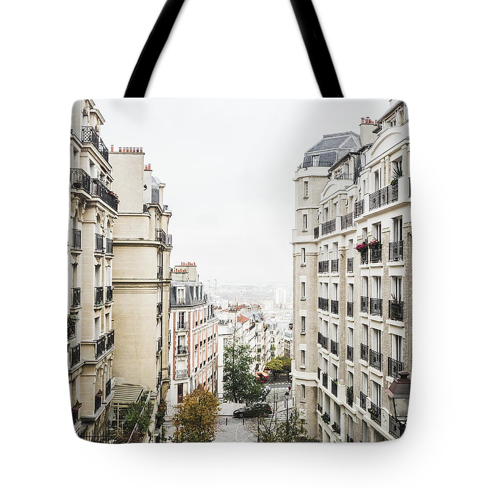 Scenics Tote Bag featuring the photograph City Of Paris Scenics Montmartre by Knape