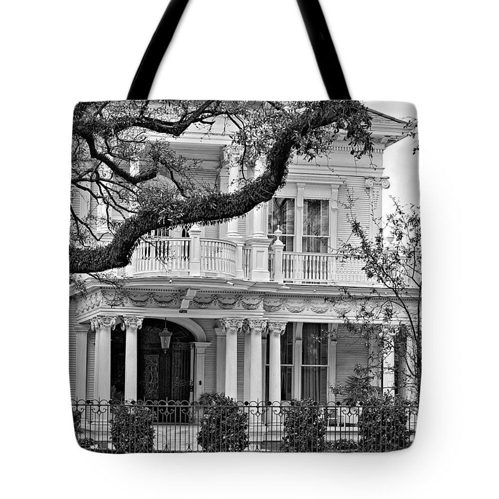Home Tote Bag featuring the photograph Class Act monochrome by Steve Harrington