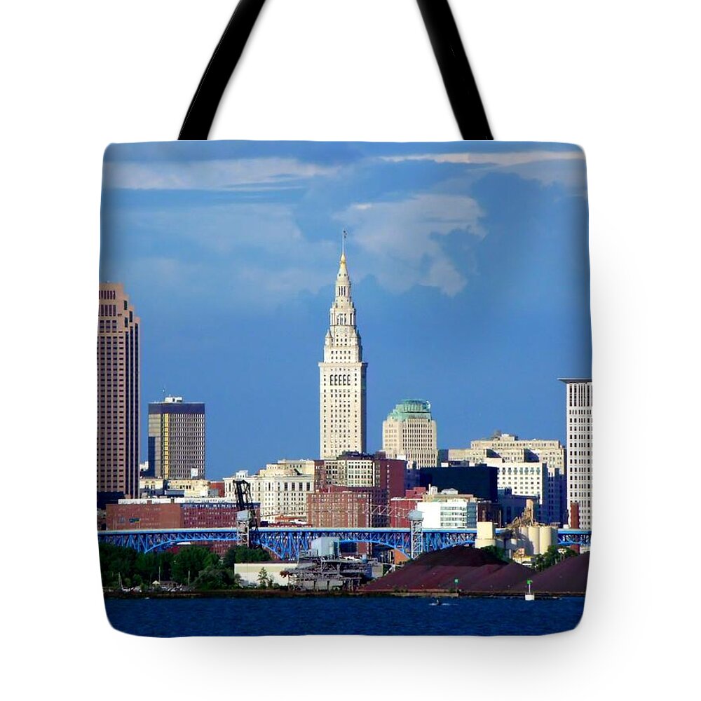 Cleveland Tote Bag featuring the photograph Cleveland Beauty by Wendy Gertz