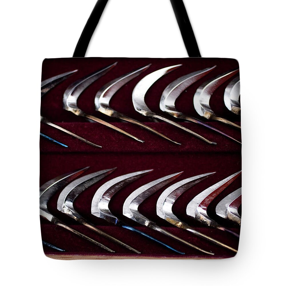Cockfighting Blades Sit In A Box Tote Bag by Chico Sanchez - Fine Art  America