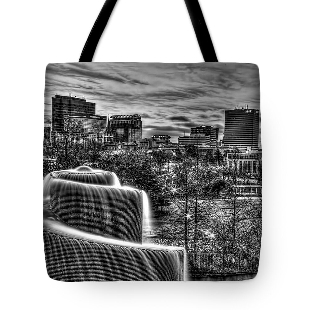 Skyline Tote Bag featuring the photograph Columbia Skyline by Harry B Brown