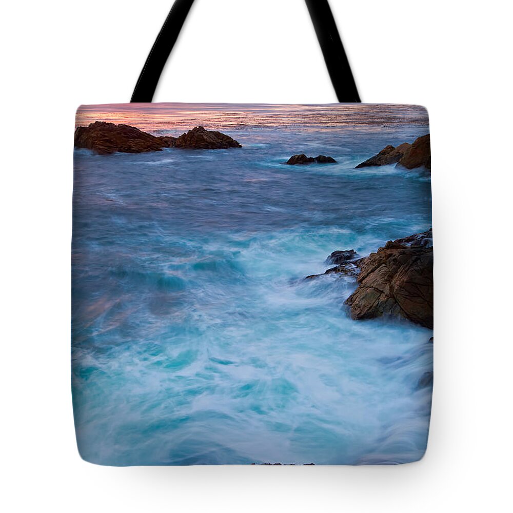 American Landscapes Tote Bag featuring the photograph Day End by Jonathan Nguyen