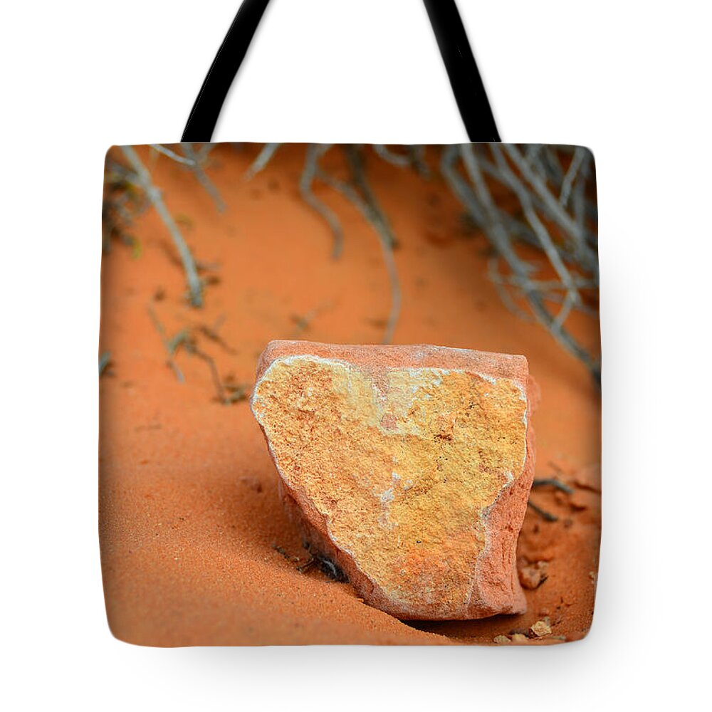 Horseshoe Bend Tote Bag featuring the photograph Desert Heart Rock by Debra Thompson