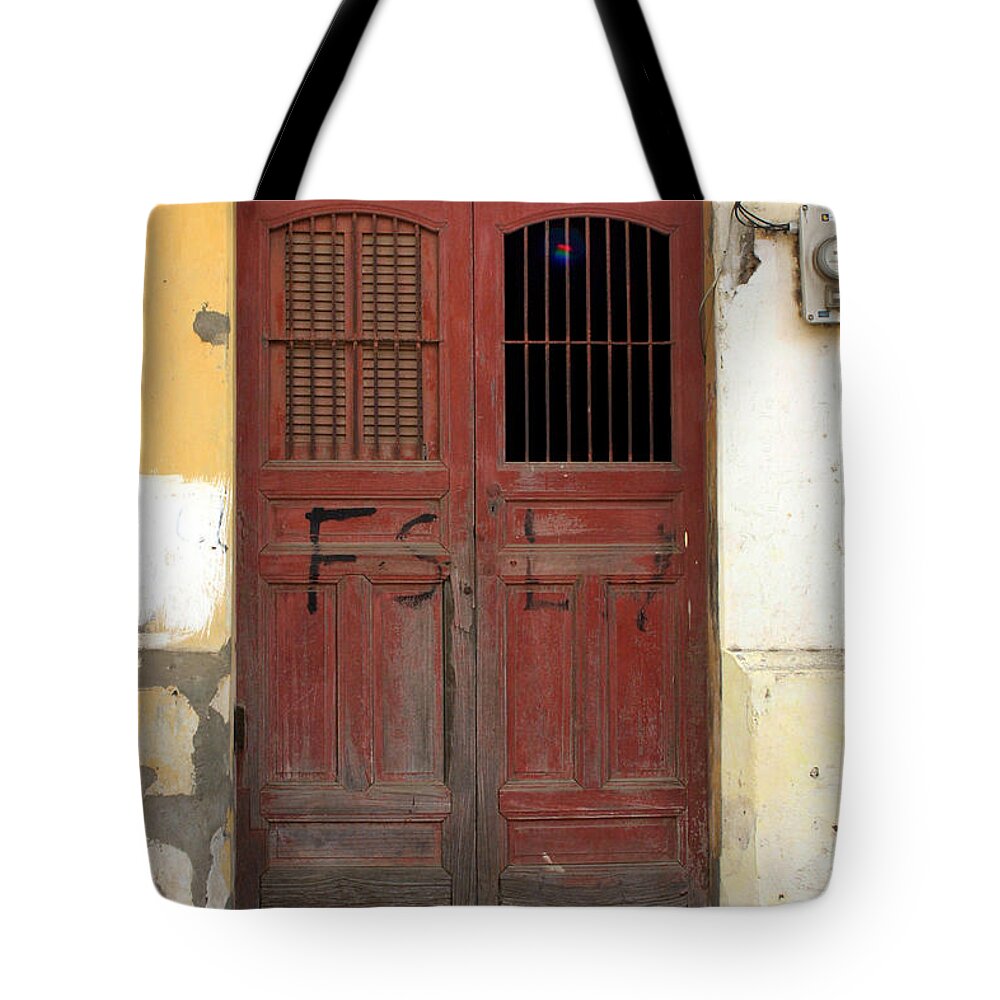 Doorway Tote Bag featuring the photograph Doorway of Nicaragua 006 by David Beebe