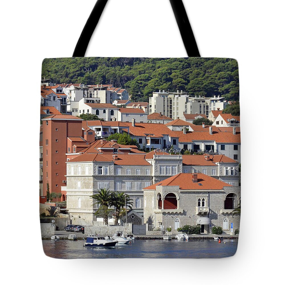 Dubrovnik Tote Bag featuring the photograph Dubrovnik's buildings by Elaine Berger