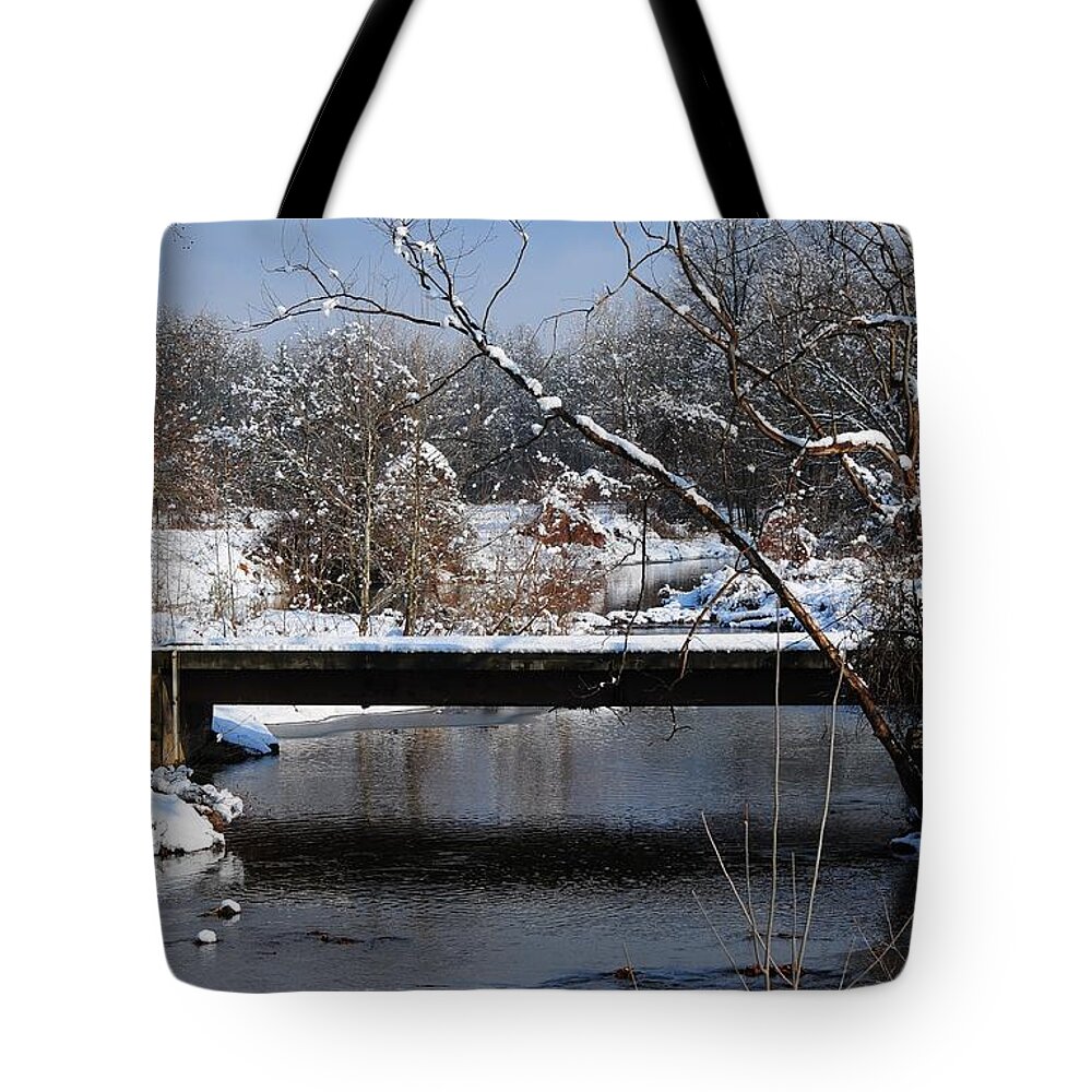 Landscape Tote Bag featuring the photograph Easy on the Eyes by Jack Harries