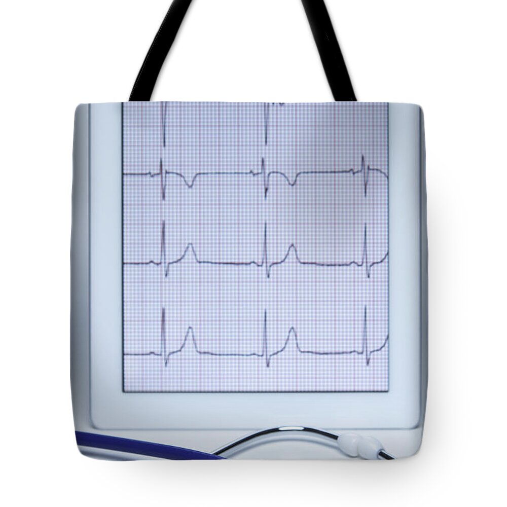 Ecg Tote Bag featuring the photograph Electrocardiogram On An Ipad by GIPhotoStock