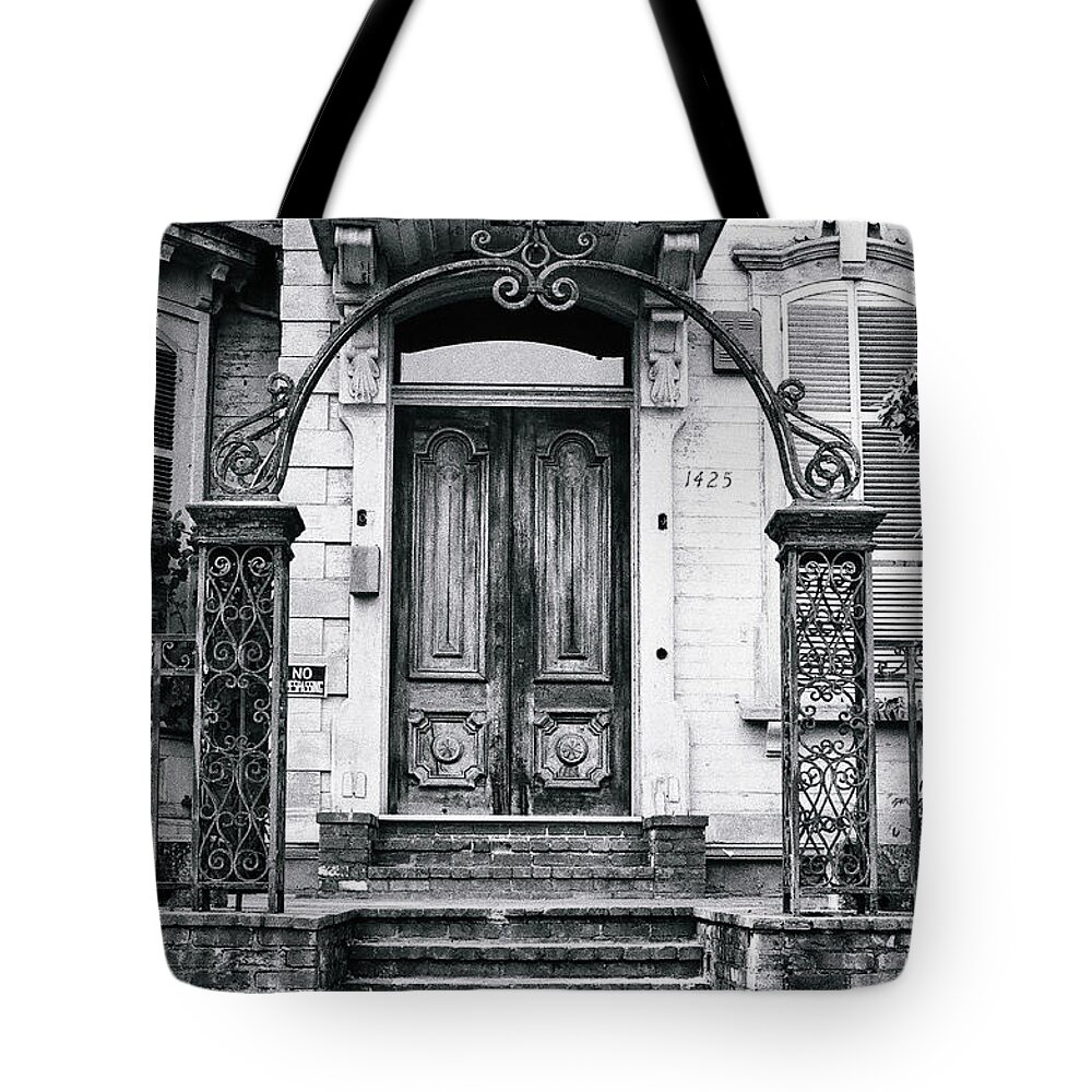 Architecture Tote Bag featuring the photograph Elegance Past by Rory Siegel