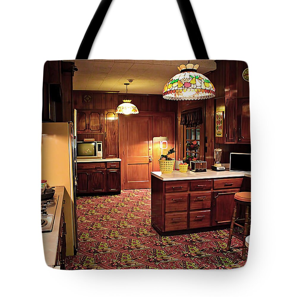Elvis Tote Bag featuring the photograph Elvis Presley's Kitchen by Carlos Diaz