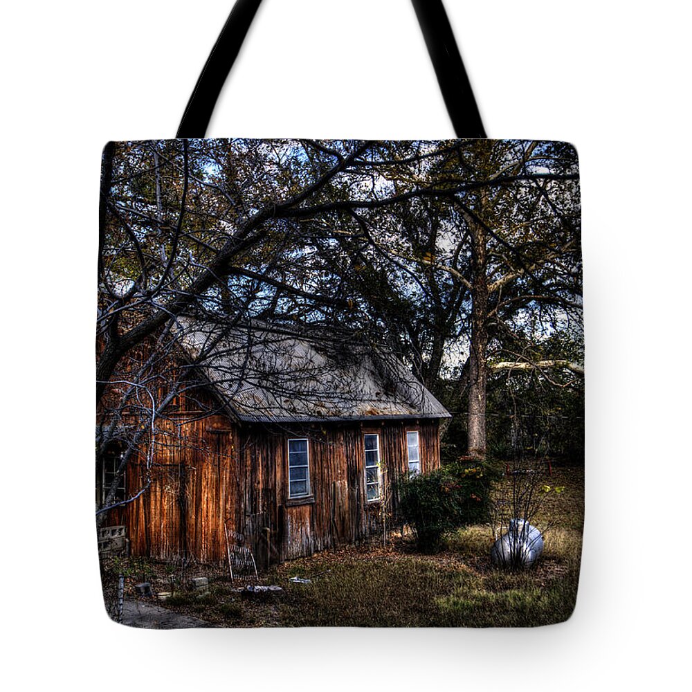 Farmhouse Tote Bag featuring the photograph Farmhouse by Jonathan Davison