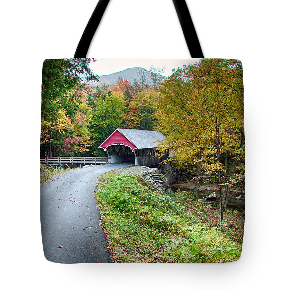 Autumn Foliage New England Tote Bag featuring the photograph Flume Gorge covered bridge by Jeff Folger