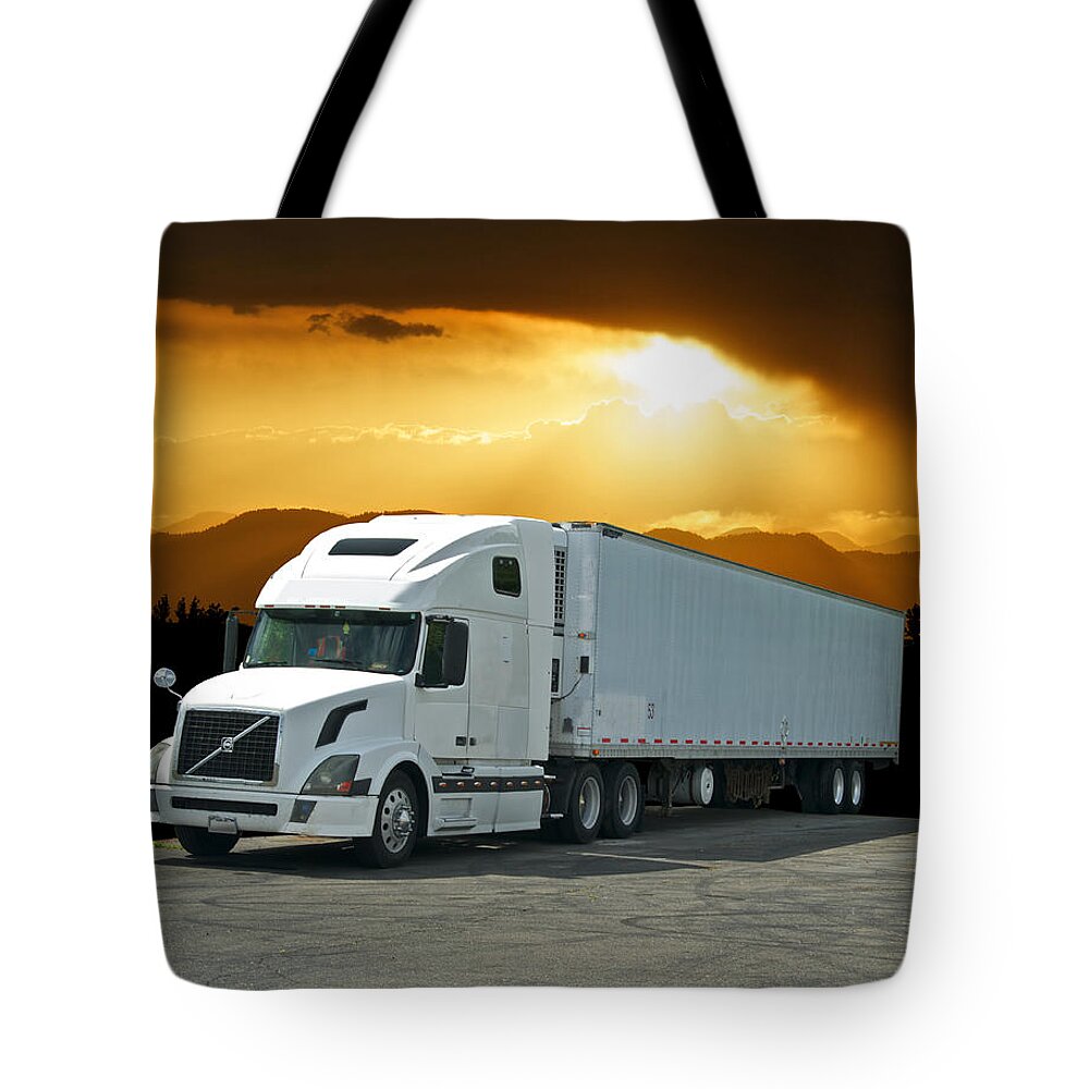 Auto Tote Bag featuring the photograph For the Long Haul by Dave Koontz