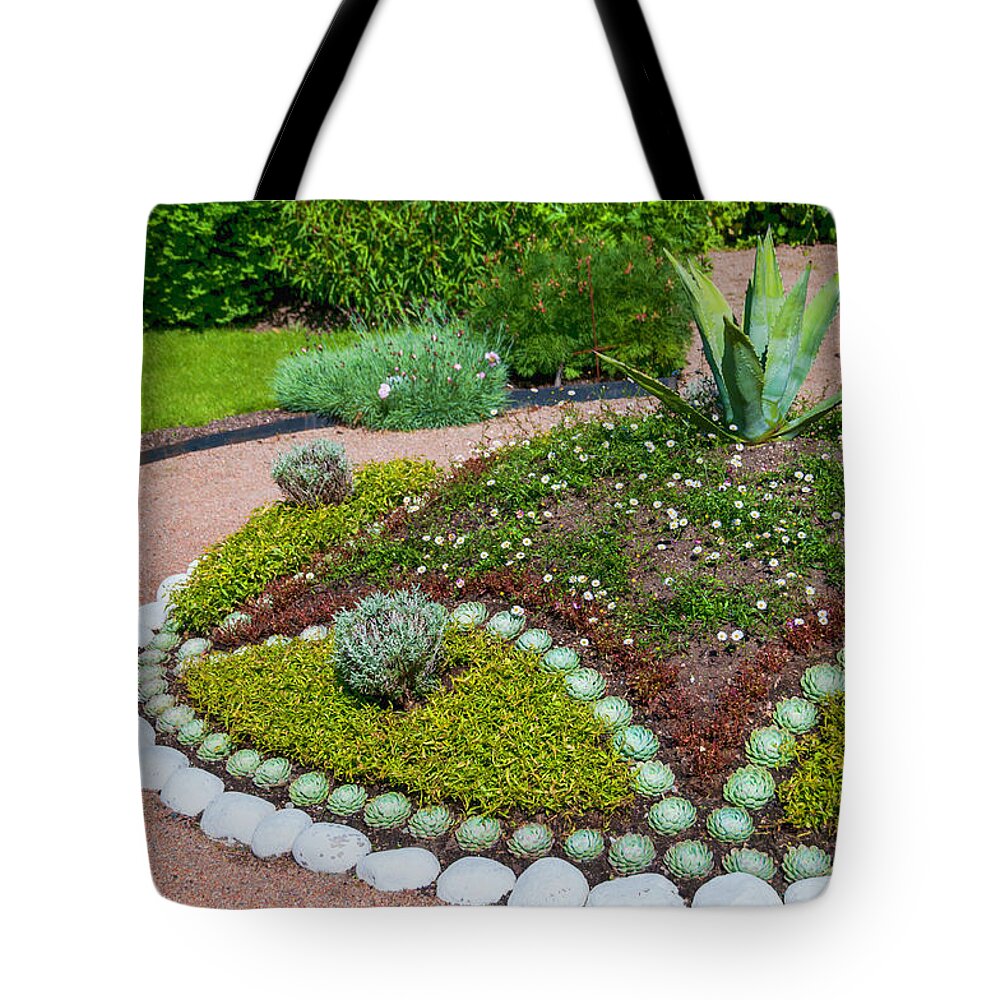 Curve Tote Bag featuring the photograph Garden Arrangement by Martin Wahlborg