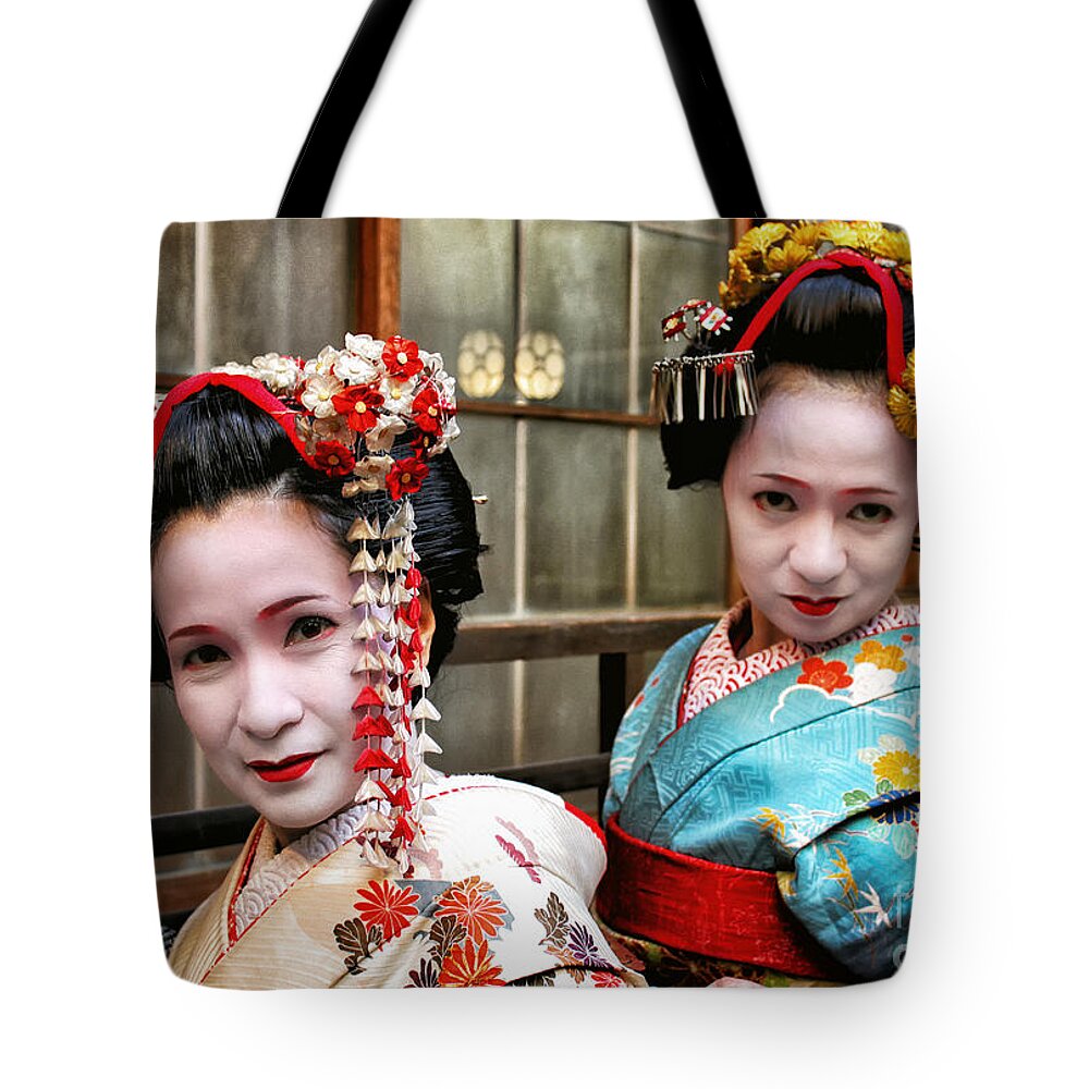 Geisha Tote Bag featuring the photograph Geisha 2 by John Swartz