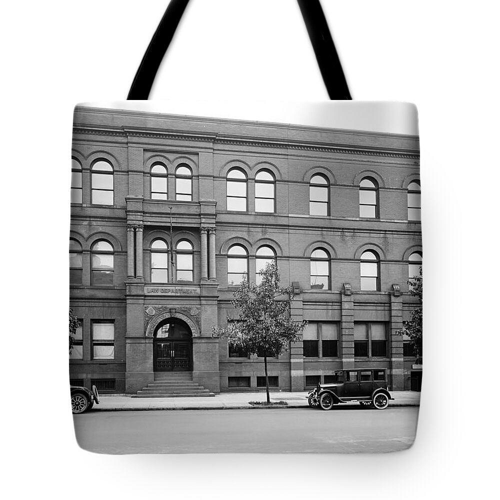 Georgetown University Tote Bag featuring the photograph Georgetown University Law School 1915 by Mountain Dreams