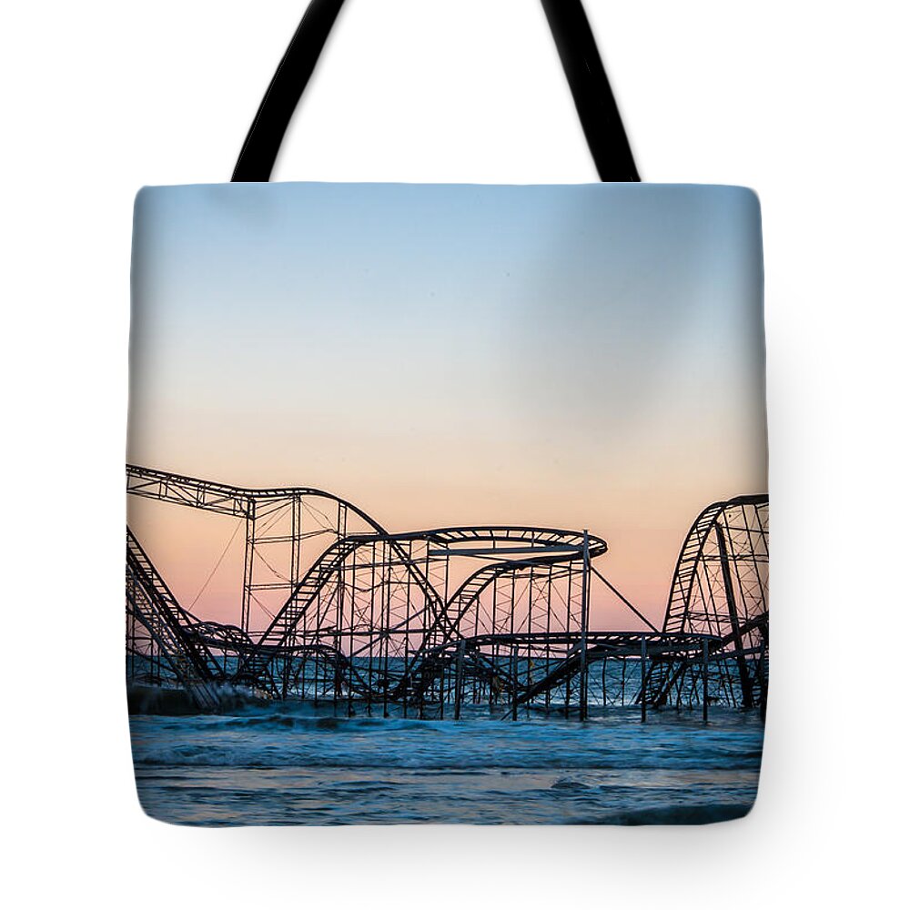 New Jersey Tote Bag featuring the photograph Giant of the Sea by Kristopher Schoenleber