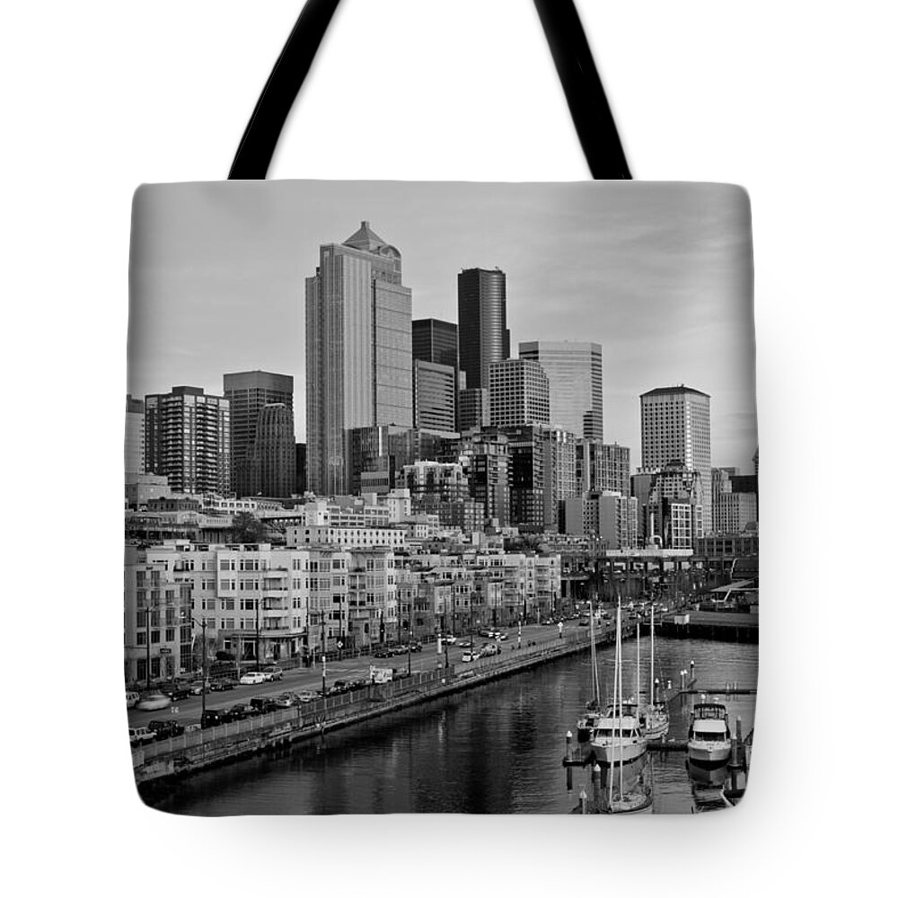Seattle Tote Bag featuring the photograph Gracefully Urban by Mike Reid
