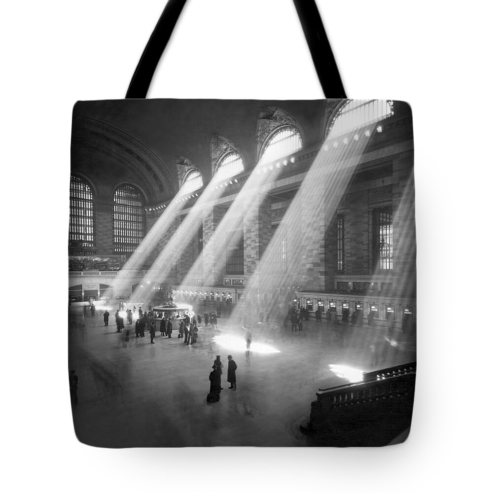 1940 Tote Bag featuring the photograph Grand Central Station Sunbeams by Underwood Archives