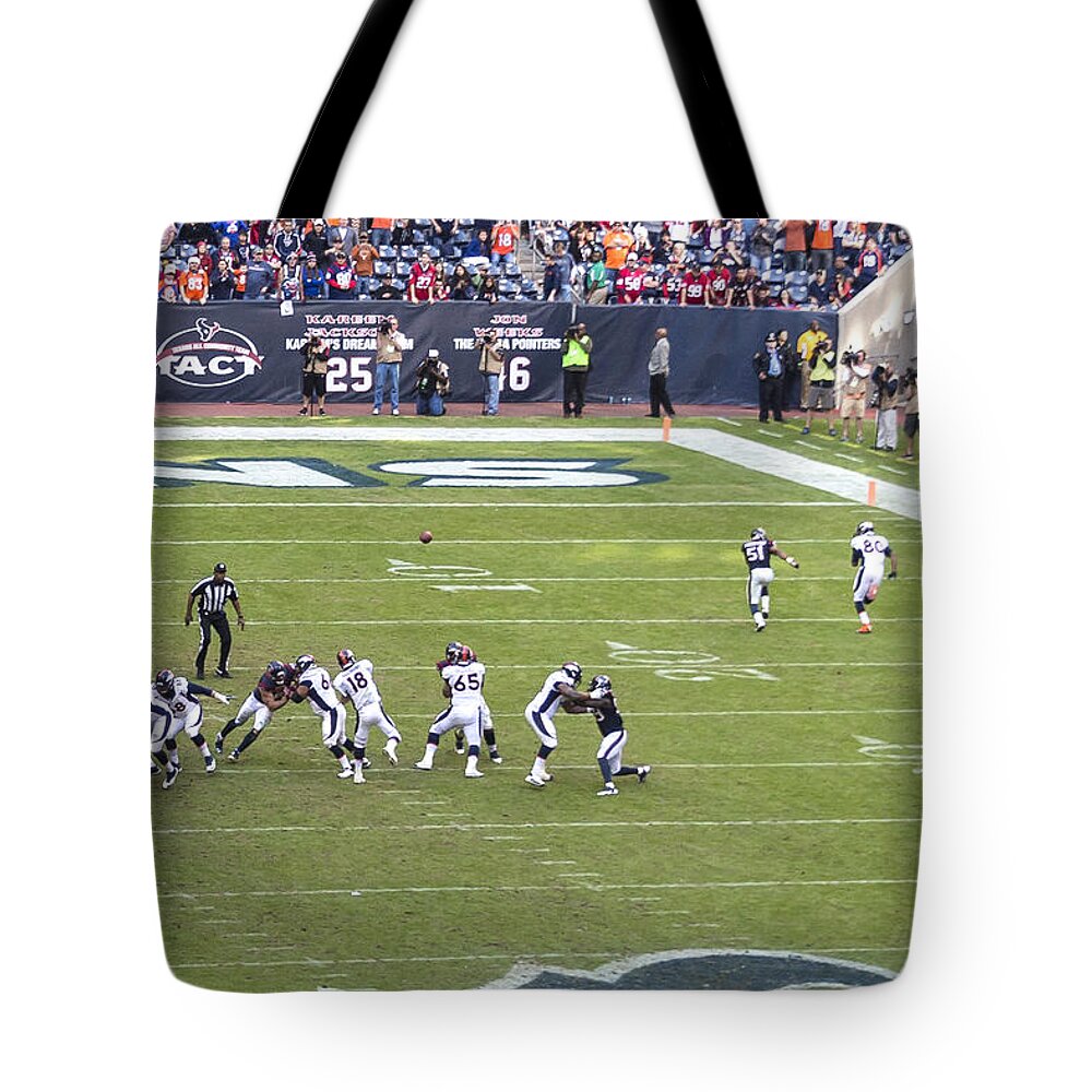 Denver Broncos Quarterback Peyton Manning Throws 51st Touchdown Pass For Single Season Nfl Record Tote Bag featuring the photograph History Maker by Brian Harig