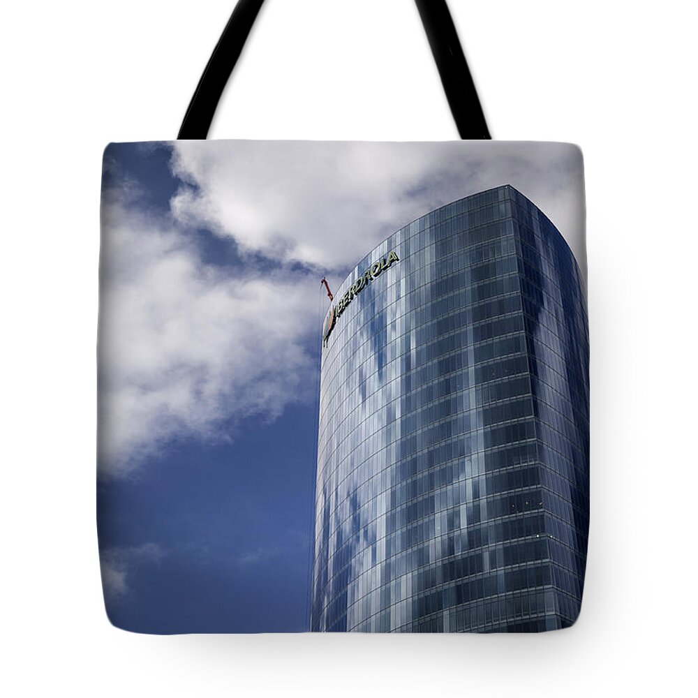 Iberdrola Tote Bag featuring the photograph Iberdrola Tower by Pablo Lopez
