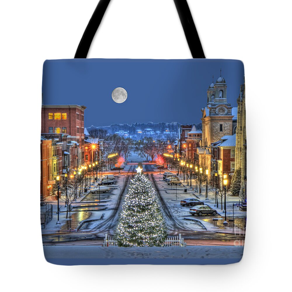 Christmas Tote Bag featuring the photograph It's Christmas Time In The City by Geoff Crego