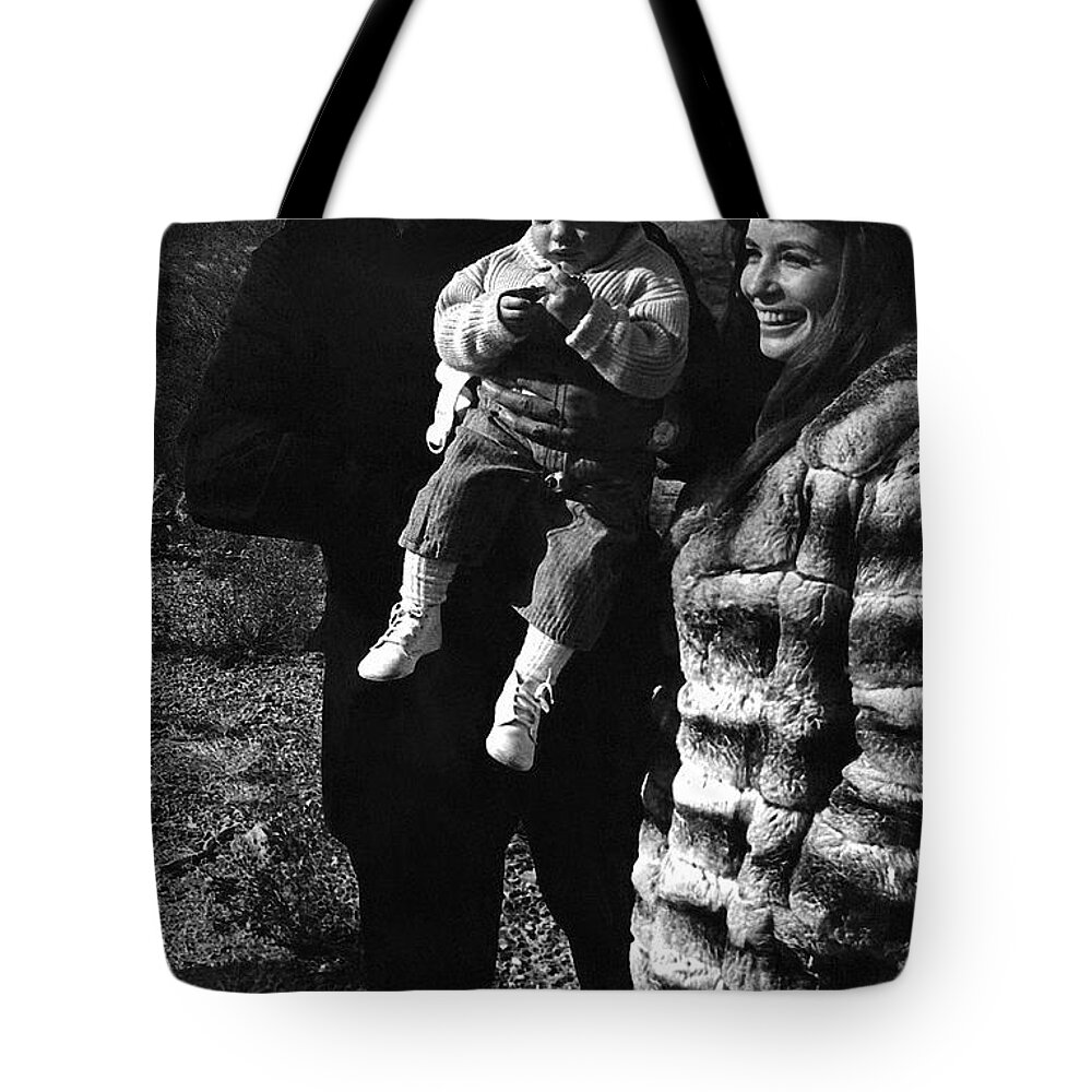 Johnny Cash And Family Old Tucson Az Cue Cards Tote Bag featuring the photograph Johnny Cash and family Old Tucson Arizona 1971 by David Lee Guss