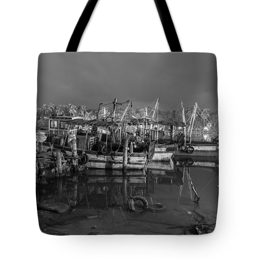 B&w Tote Bag featuring the photograph Kerala Night Dock by Sonny Marcyan