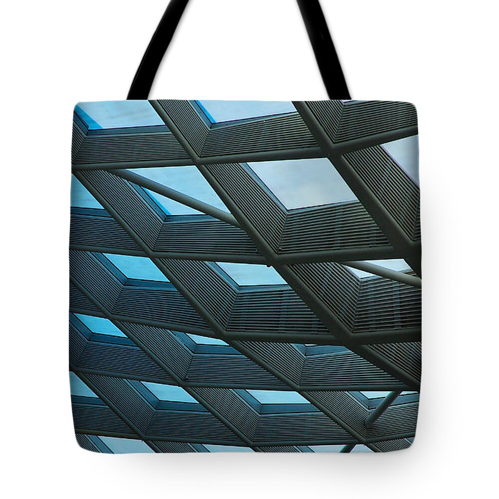Kogod Tote Bag featuring the photograph Kogod Courtyard Ceiling by Stuart Litoff