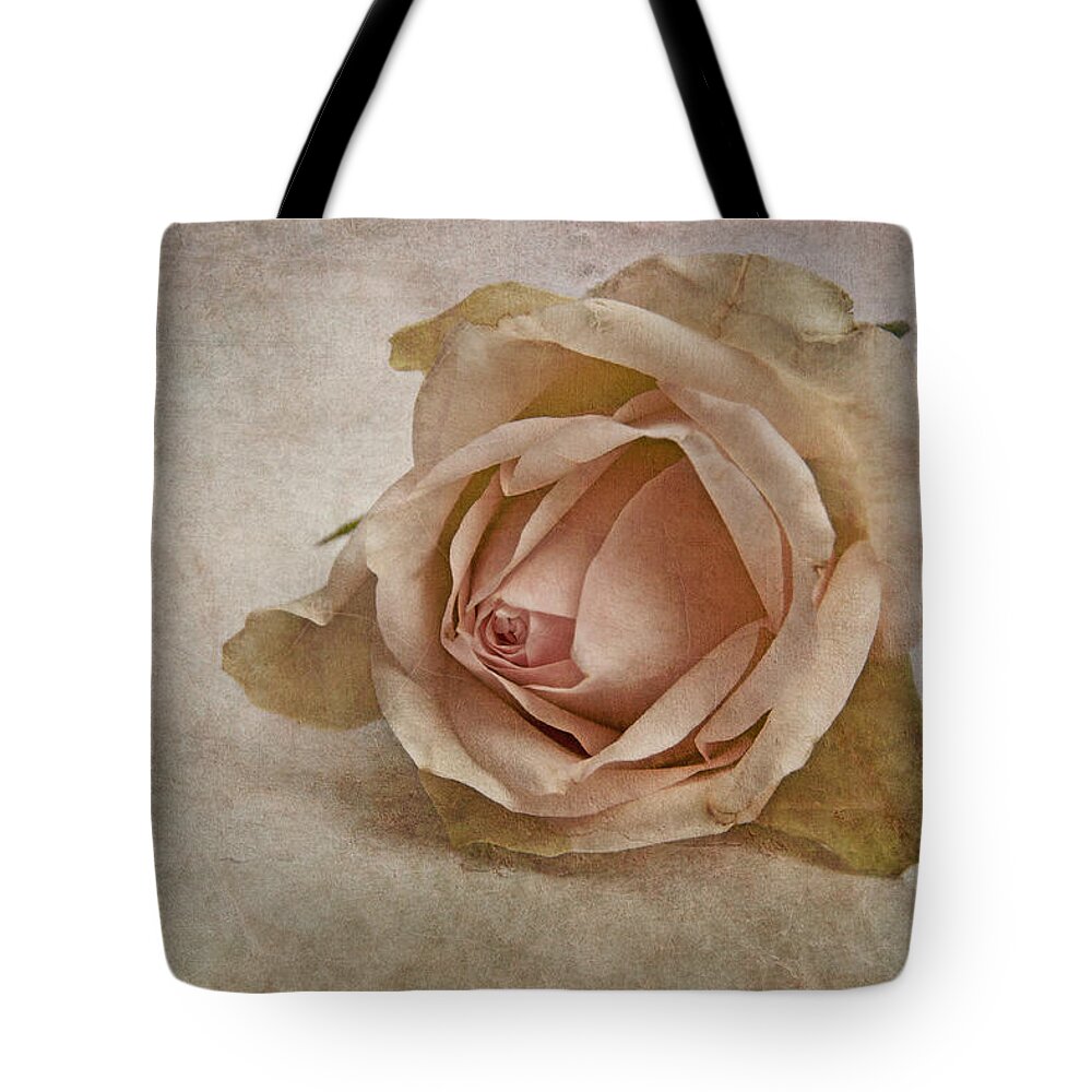 Nature Tote Bag featuring the photograph la vie en rose II by Claudia Moeckel