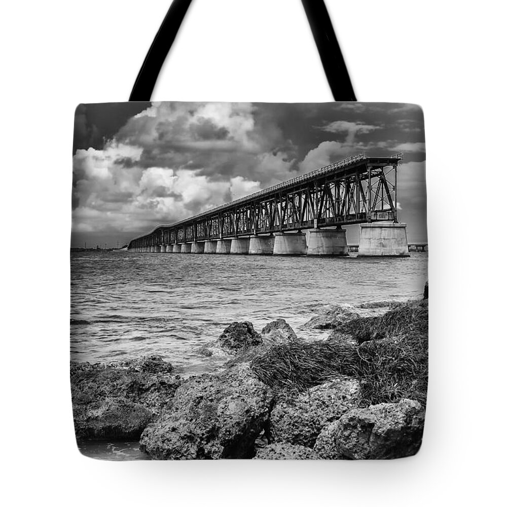 Bahia Honda Bridge Tote Bag featuring the photograph Leap of Faith by Raul Rodriguez