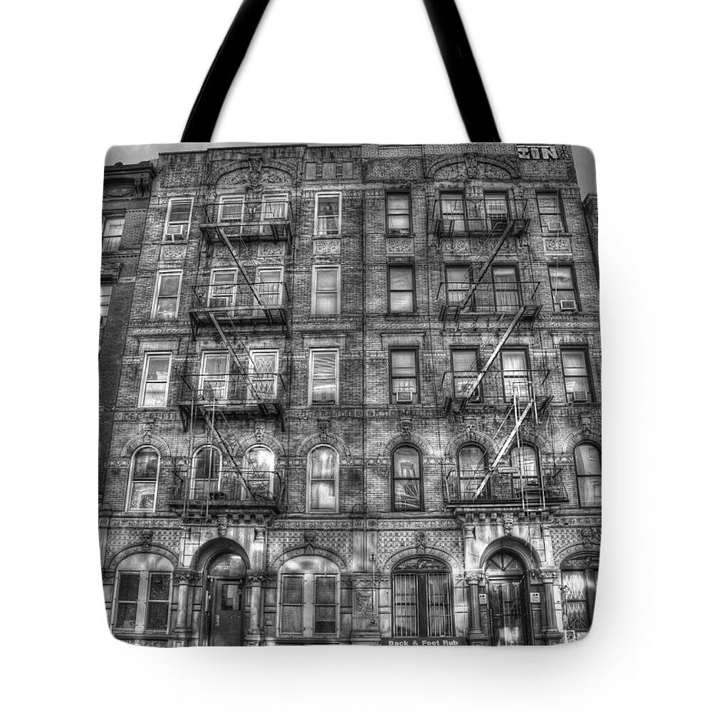 Led Zeppelin Tote Bag featuring the photograph Led Zeppelin Physical Graffiti Building in Black and White by Randy Aveille