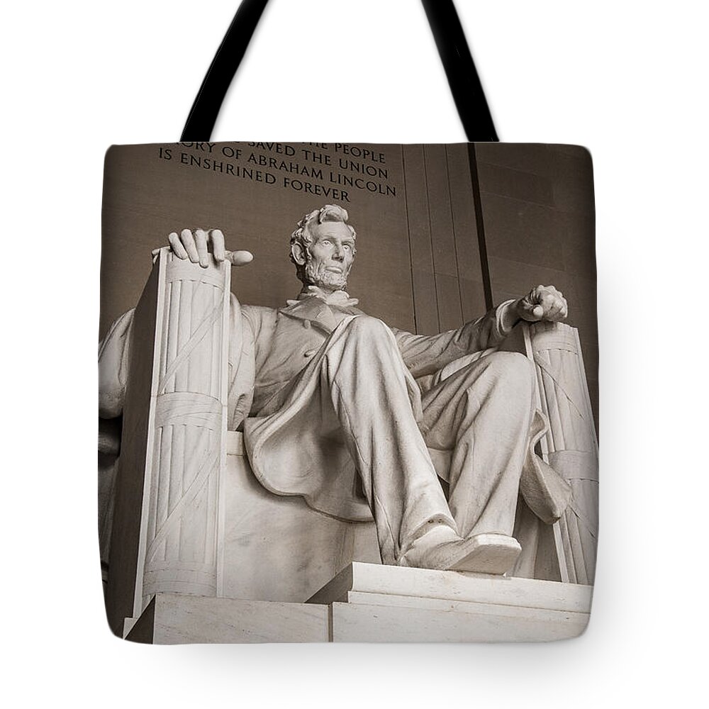 Abraham Lincoln Tote Bag featuring the photograph Lincoln Remembered by Joan Wallner