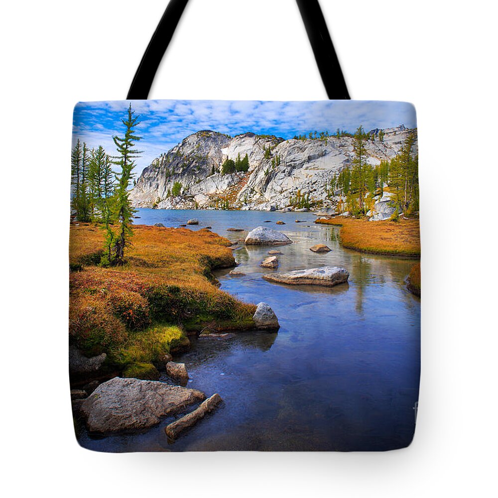 Alpine Lakes Wilderness Tote Bag featuring the photograph Little Annapurna by Inge Johnsson