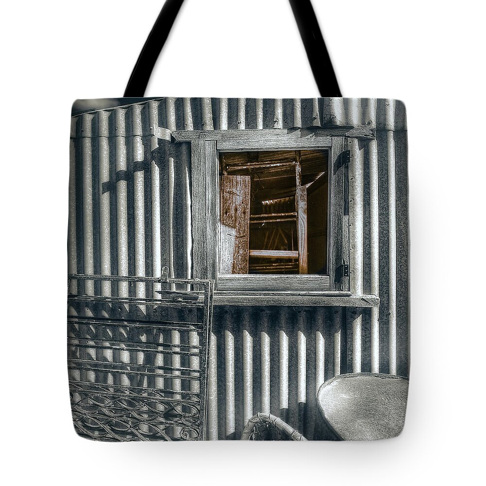 Shed Tote Bag featuring the photograph Looking Back by Wayne Sherriff