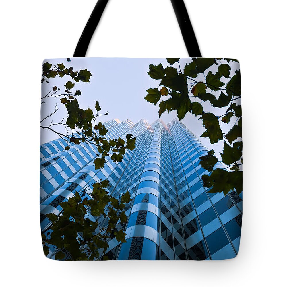 City Tote Bag featuring the photograph Looking Up by Jonathan Nguyen