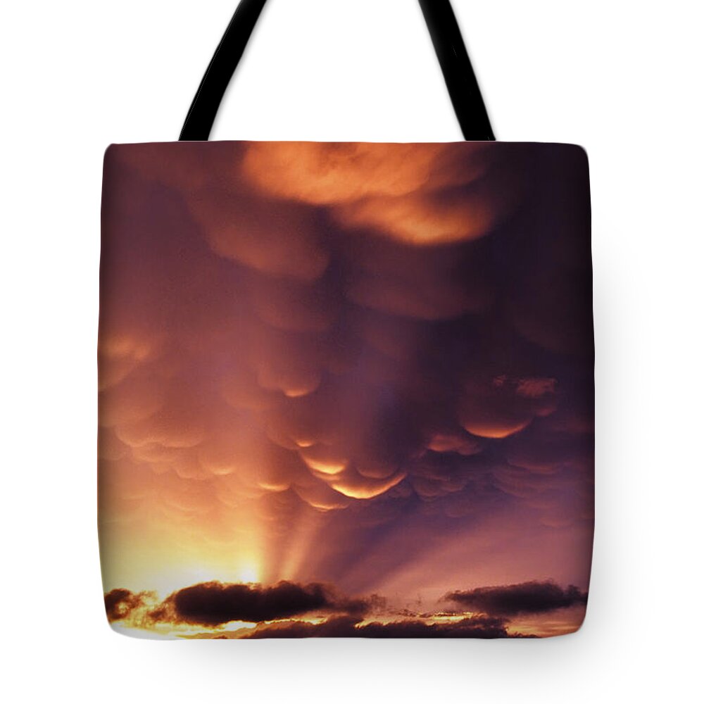 Mammatus Tote Bag featuring the photograph Mammatus Sunset over Colorado by Jason Politte
