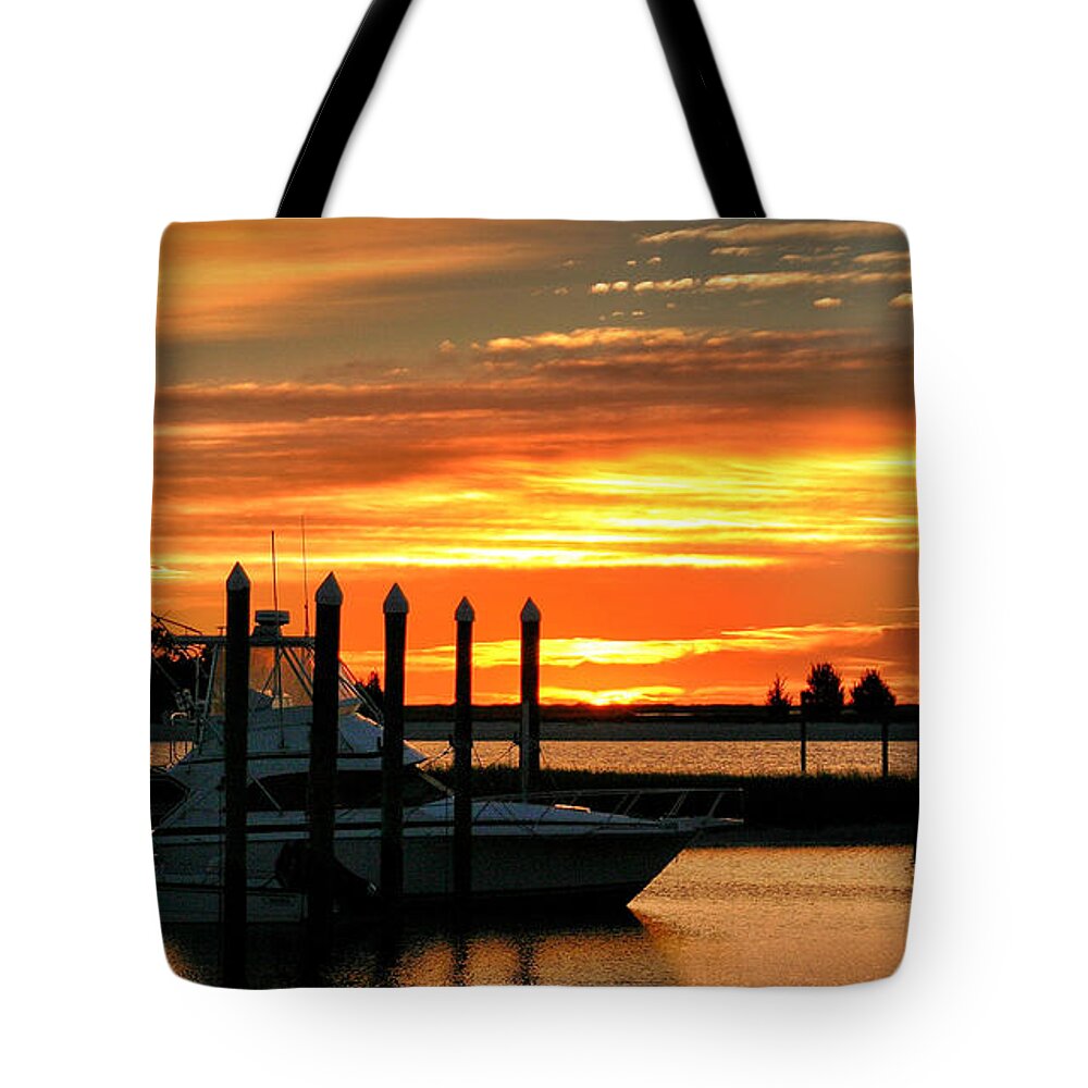 Sunrise Photographs Tote Bag featuring the photograph Marina At Sunrise by Phil Mancuso