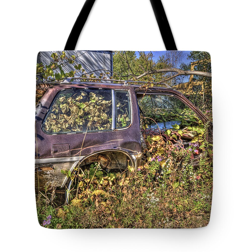 Mclean Auto Wrecker Tote Bag featuring the photograph McLeans Auto Wrecker - 16 by Paul Cannon